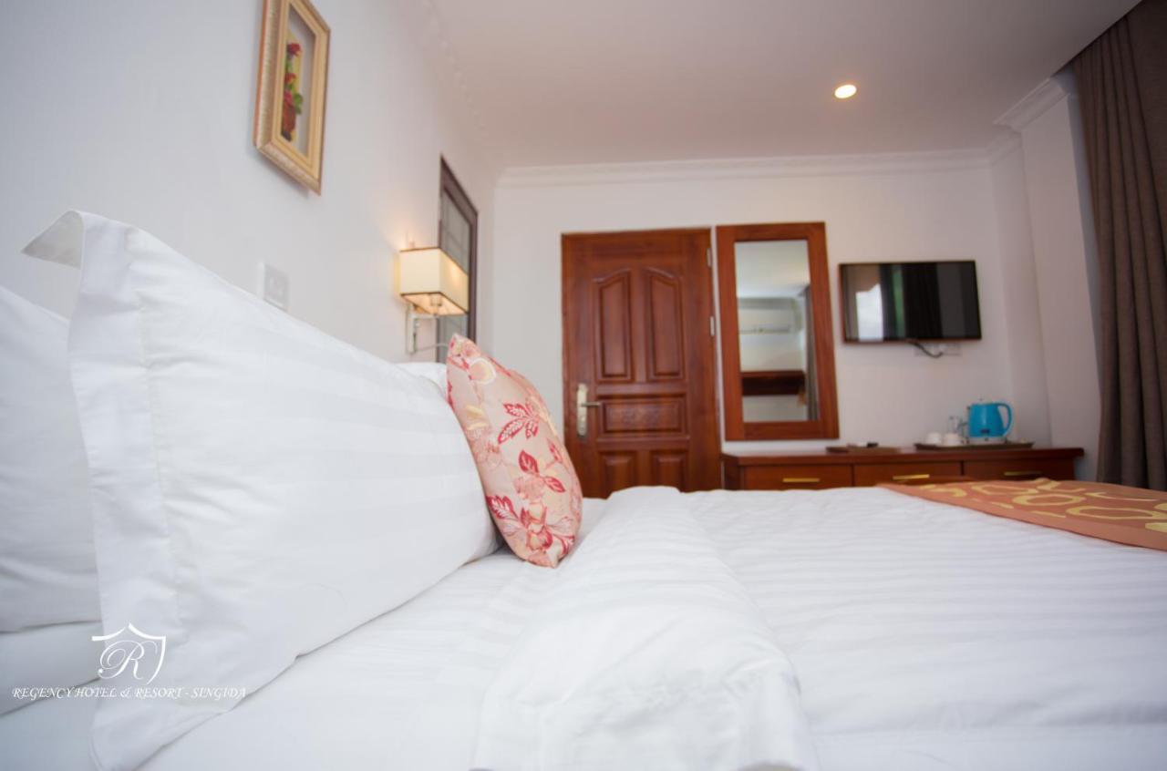Regency Resort Singida Bagian luar foto