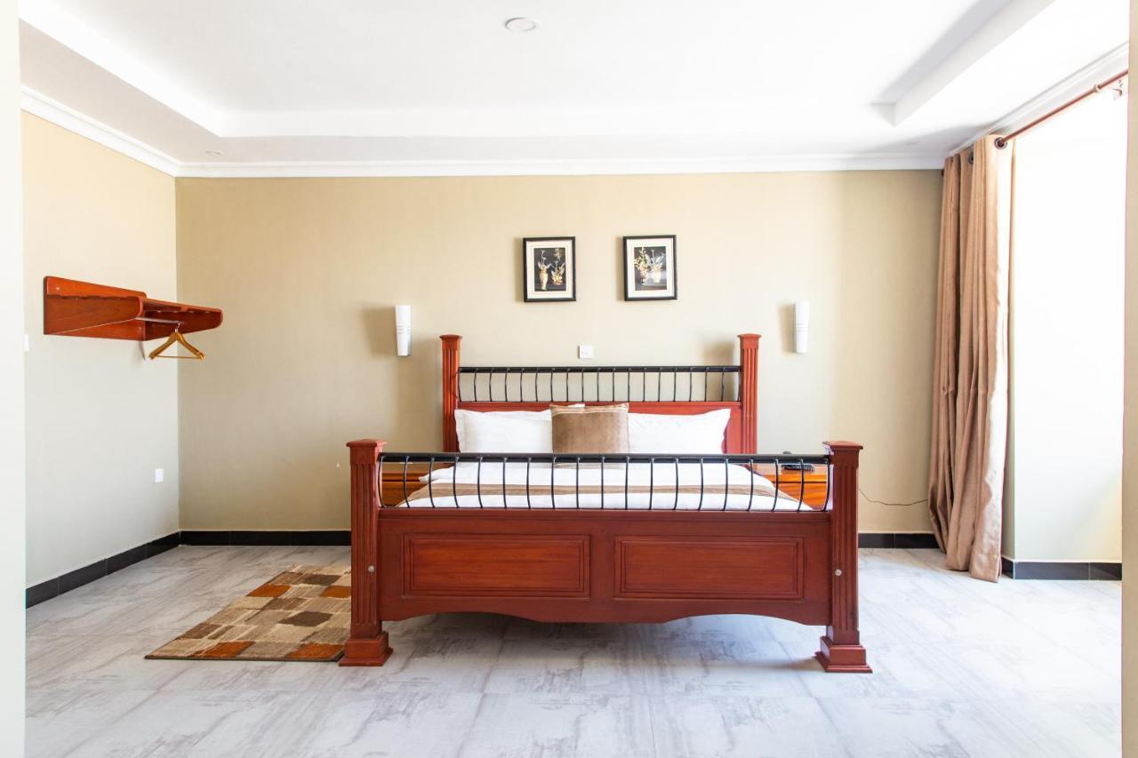 Regency Resort Singida Bagian luar foto