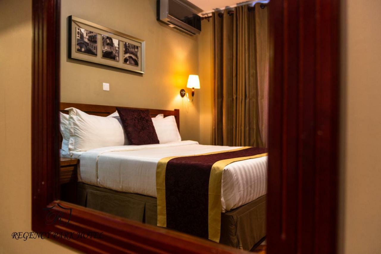Regency Resort Singida Bagian luar foto