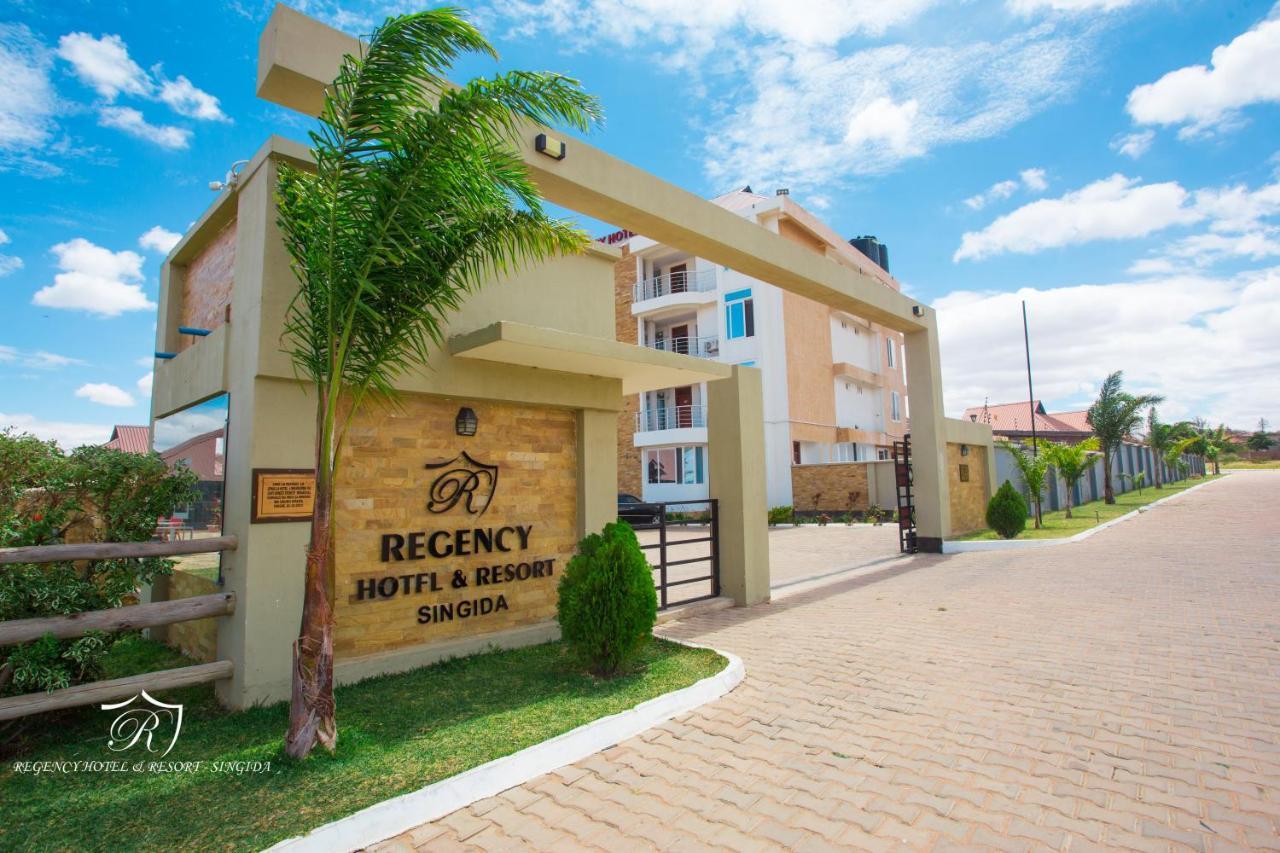 Regency Resort Singida Bagian luar foto