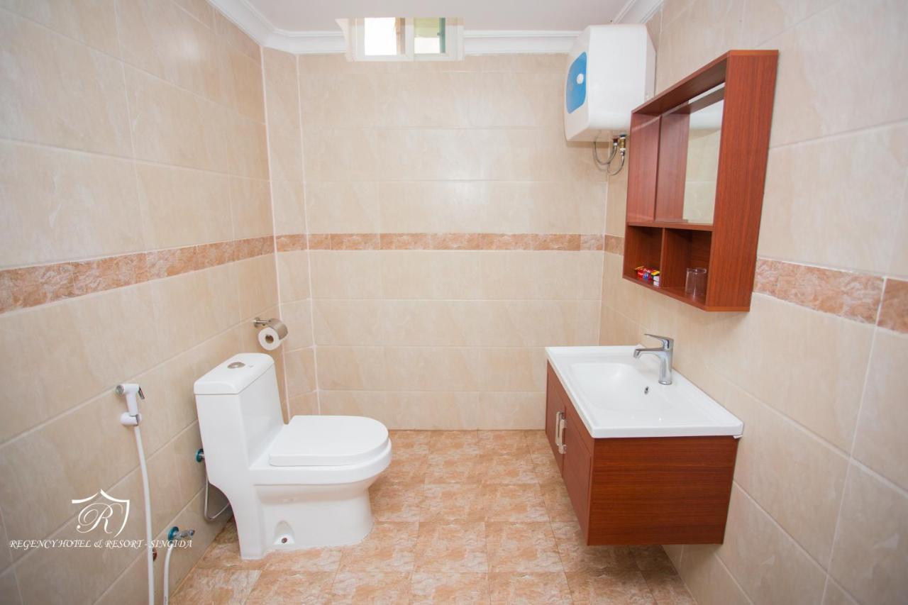 Regency Resort Singida Bagian luar foto